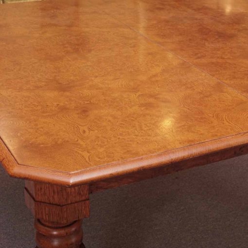 Polar oak table2