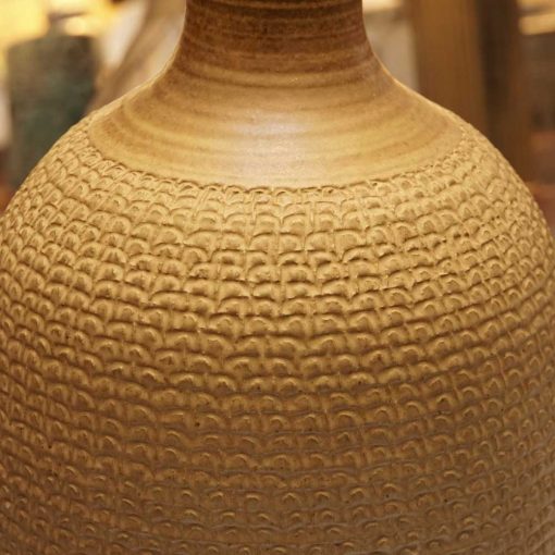 mid century pottery lamp detail